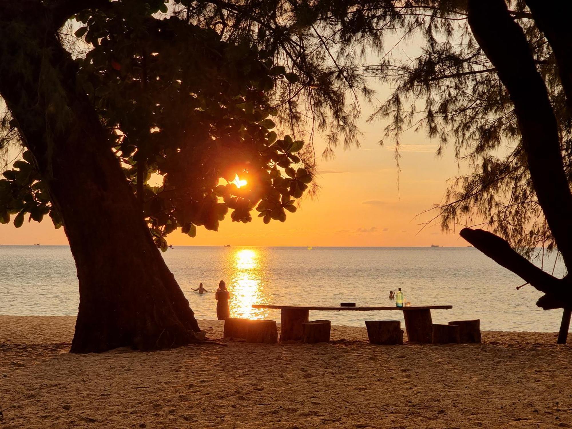 SunBoo Beach Bungalows Koh Rong Sanloem Bagian luar foto