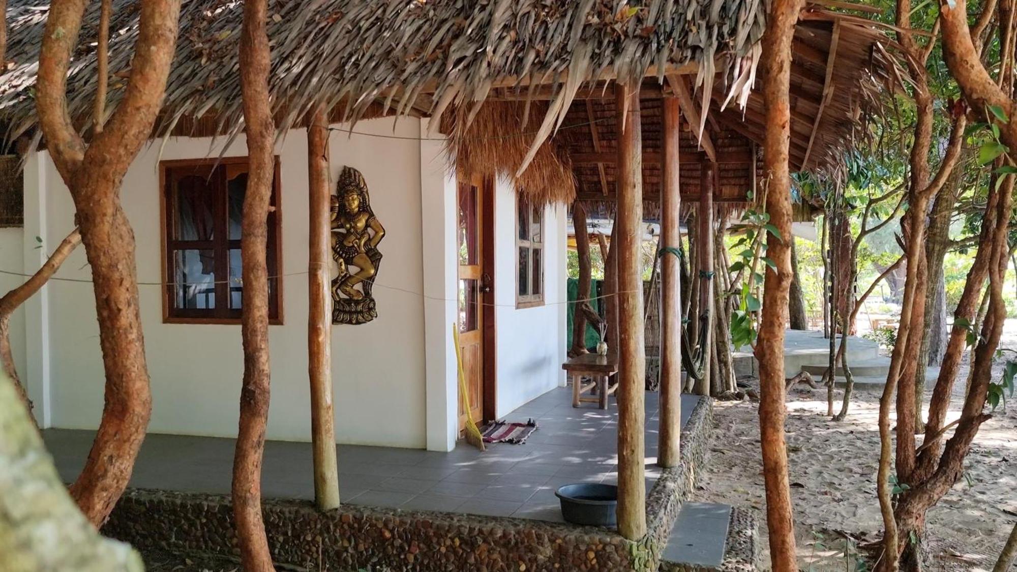 SunBoo Beach Bungalows Koh Rong Sanloem Bagian luar foto